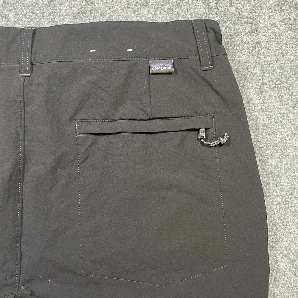 Patagonia Quandary Zip off Convertible Pants Men's 36 Black Hiking Gorpcore